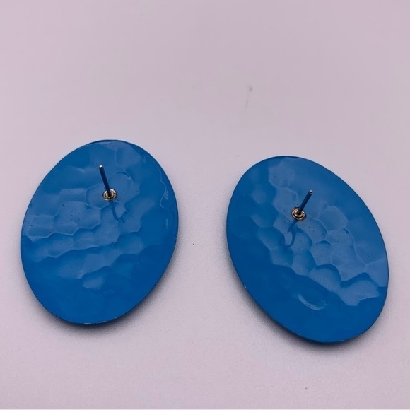 Large Blue Retro 80s Inspired Textured Stud Earrings - Picture 3 of 6